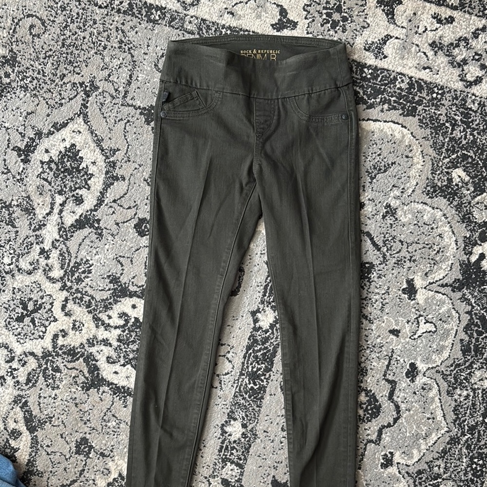 Rock & Republic Green Jeggings Stretchy Fit